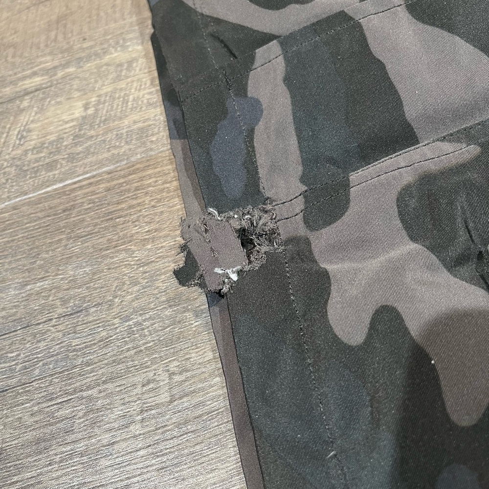Men’s Size XL Canada Goose Expedition Parka Camo Black Label - Picture 11 of 11